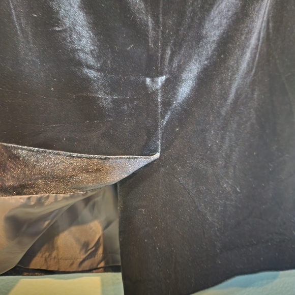 Calvin Klein Black Velvet Pencil Skirt Pinup Holiday Business Back Zip Sz 6 Pet - Picture 6 of 6